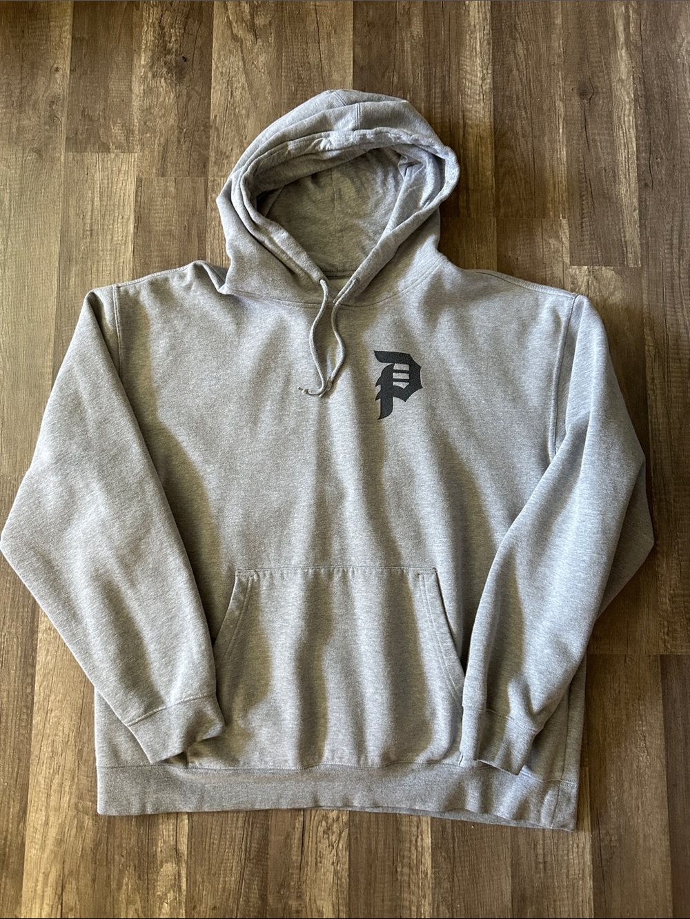 Men’s Primitive by Tilly’s Graphic Hoodie in size 2XL